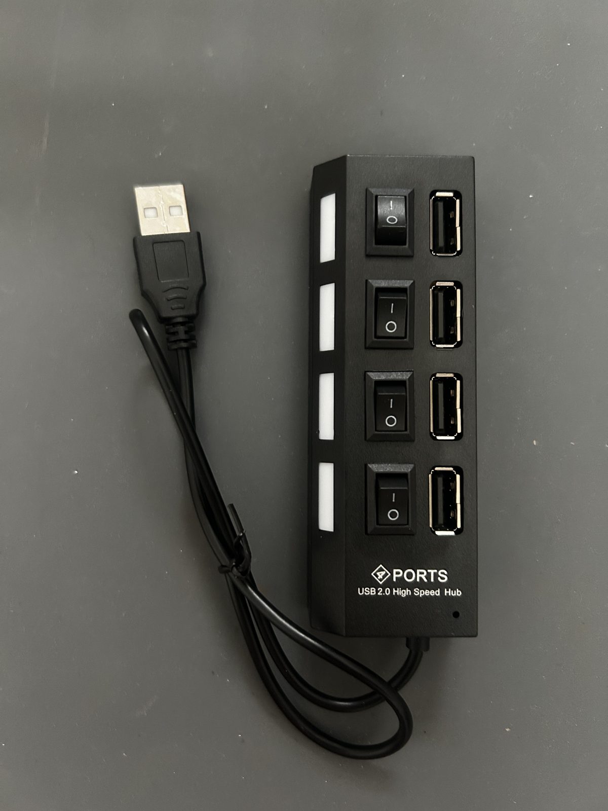 Hub USB-A M - 4 USB-A F avec interupteur individuel