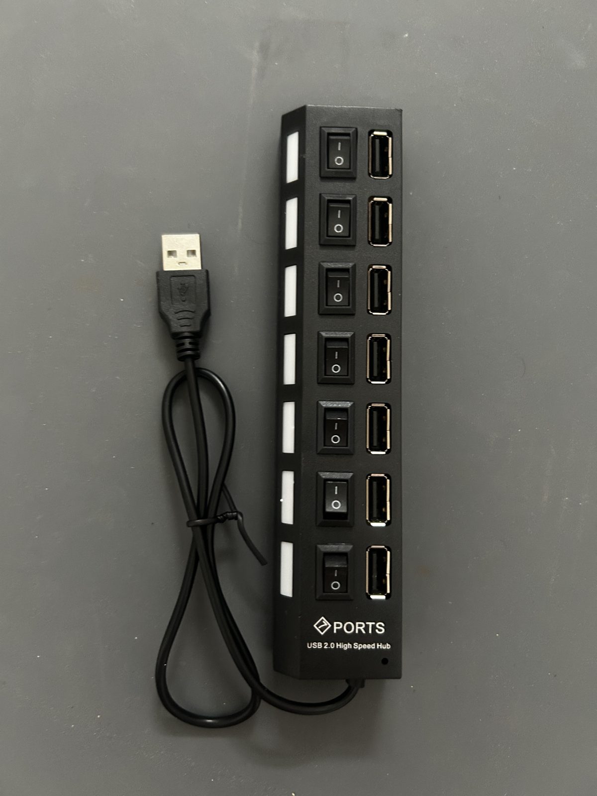 Hub USB-A M - 7 USB-A F avec interupteur individuel